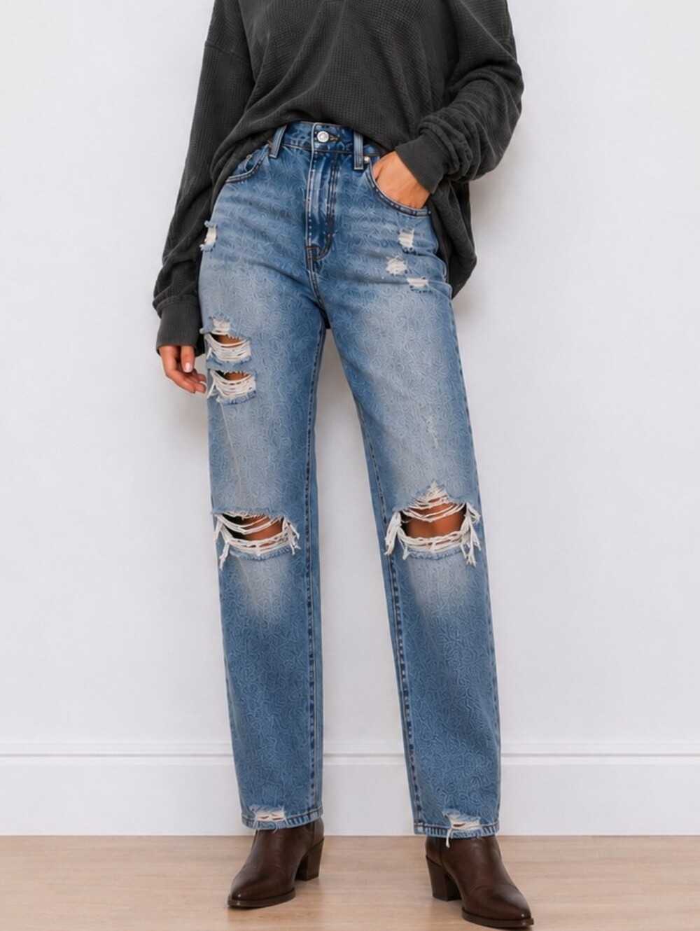 Garage Denim Mom Jeans Size 1 25 Distressed Ripped Medium Wash High Rise